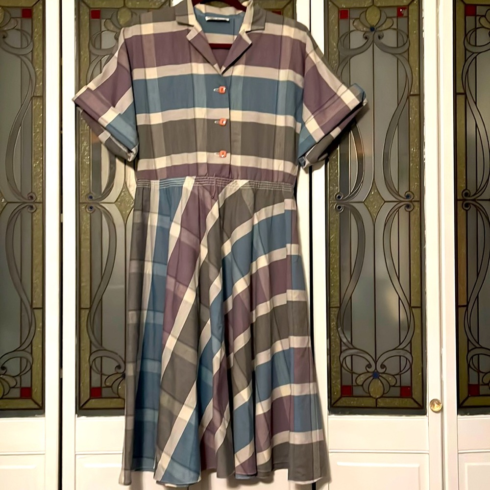 Vintage Plaid Shirtwaist Fit & Flare Swing Dress 1960s/1950s
